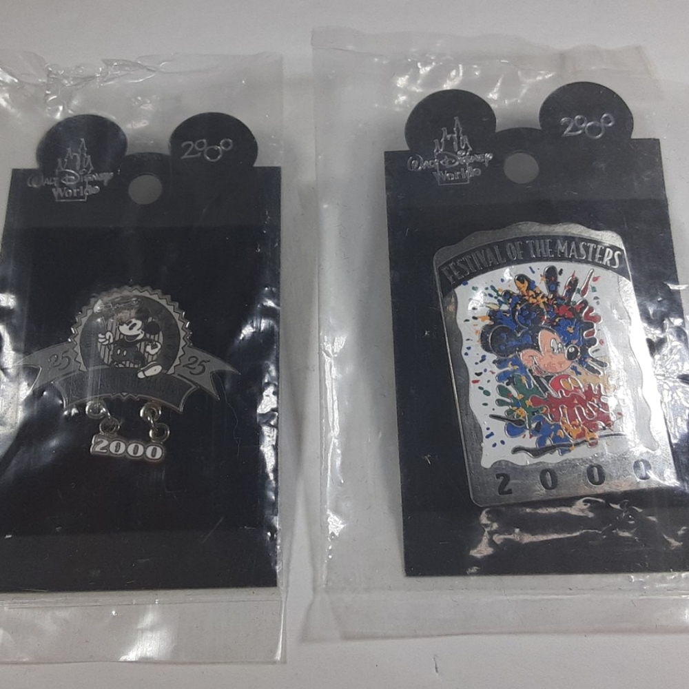 ☆Autographed by the Artist☆  2 Disney World Festival Of The Masters 2000 Pins